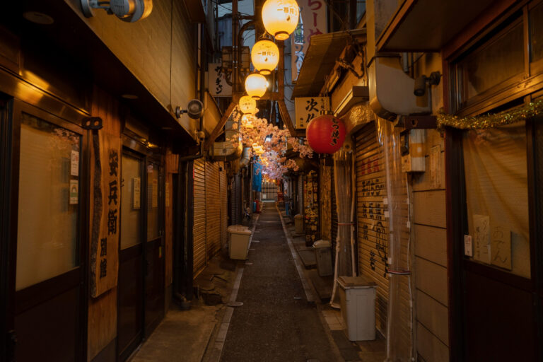 Bonne nuit en japonais : comment dire oyasumi de manière naturelle